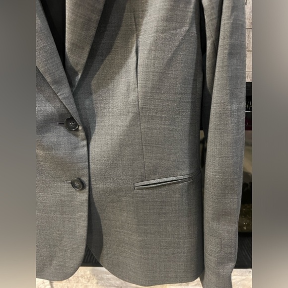 Theory size 8 contemporary blazer - Picture 9 of 11